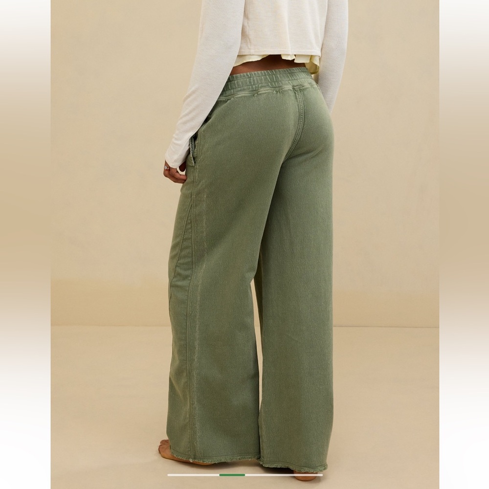 American Eagle Olive Flare Jeans - Picture 2 of 4